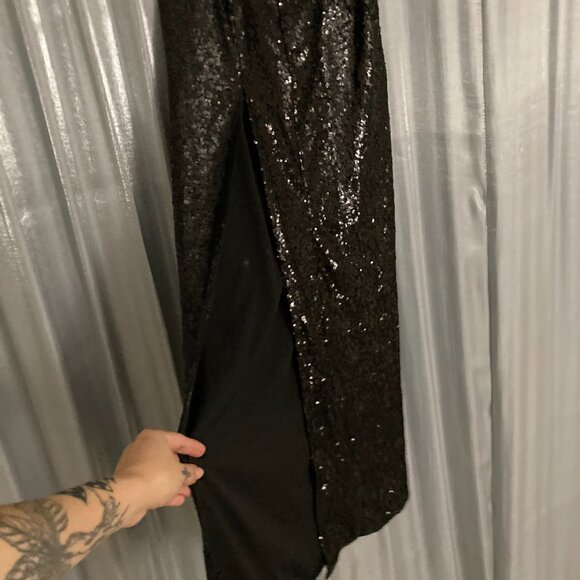 maxi, high waisted sequin skirt - Picture 3 of 7